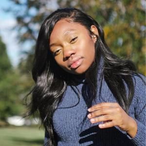 Meet your Posher, Vanessa